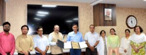 एम्स रायपुर और एनआईटी रायपुर के एआई सेंटर ऑफ एक्सीलेंस के बीच समझौता, स्वास्थ्य सेवा में एआई को मिलेगी नई दिशा.