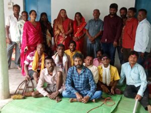 ग्राम नारा में अमर ज्योति दिव्यांग कल्याण संघ की समीक्षा बैठक संपन्न: दिव्यांगों को मिले सहायक उपकरण, आगामी कार्ययोजना पर बनी सहमति